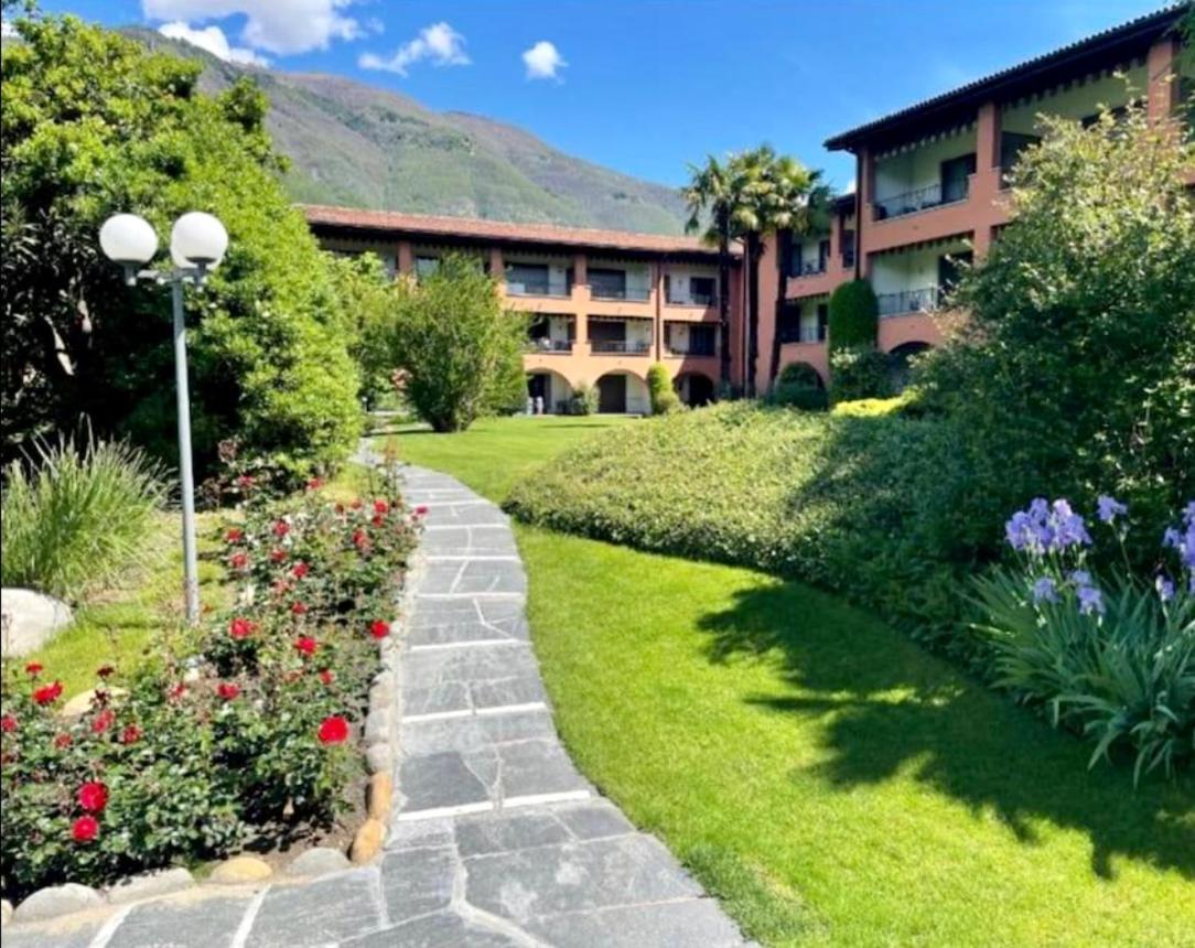 Mit Garten Und Pool In Apartment Ascona