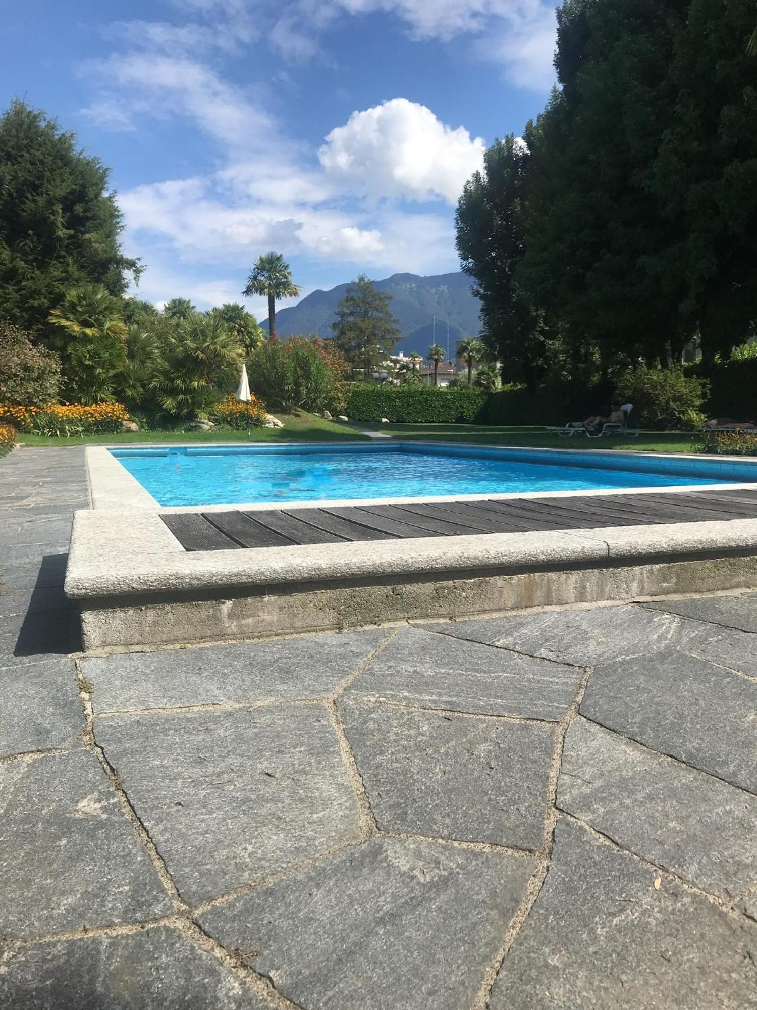 Apartment Mit Garten Und Pool In Ascona