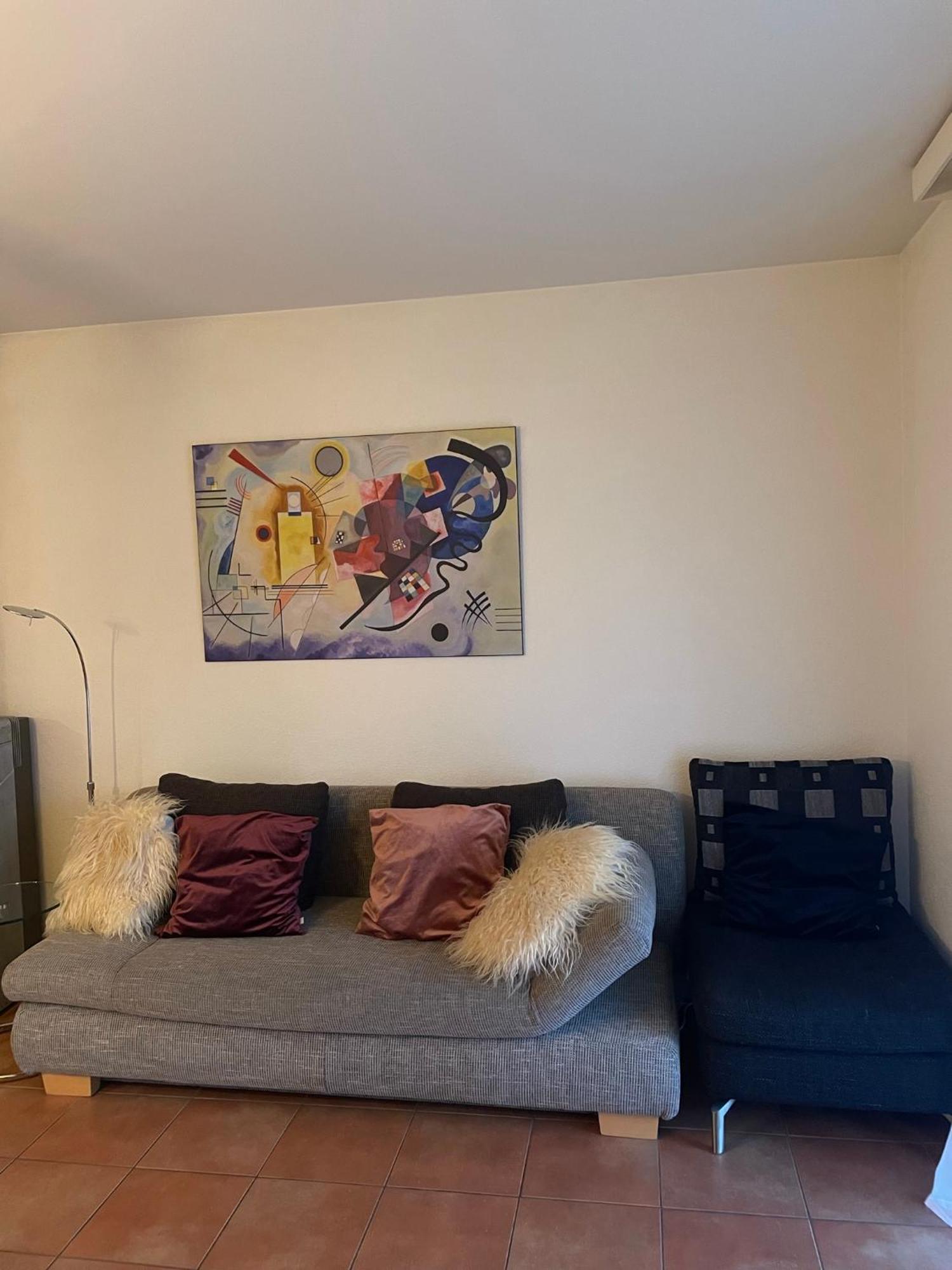 Mit Garten Und Pool In Apartment